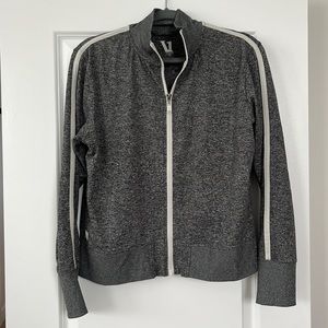 Vuori Track Zip Up